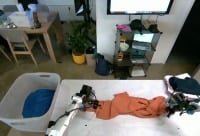 π0이 티셔츠를 접는 과정 2